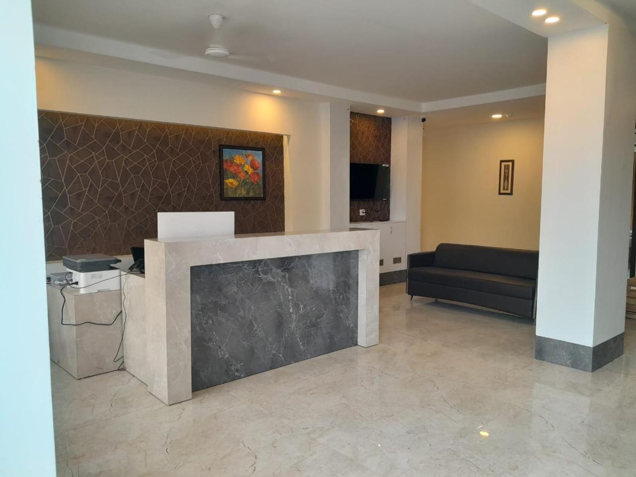 Hotel The Luxem - Behind Ibis Hotel Gurugram Gurgaon Luaran gambar